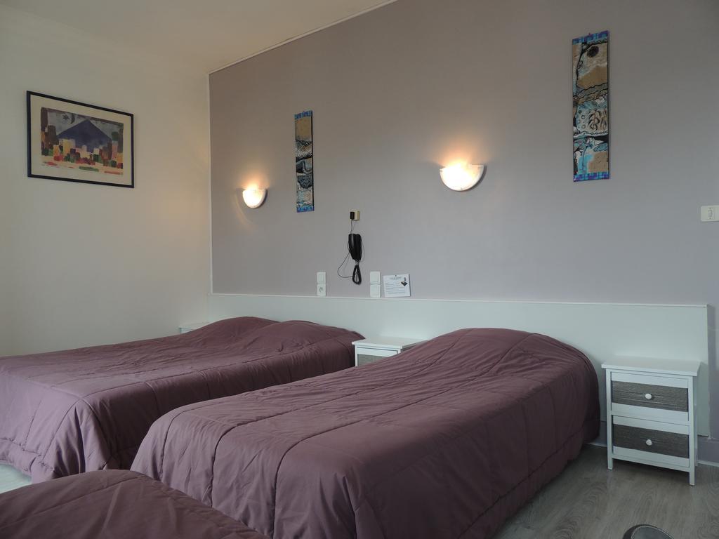 Hotel Du Commerce Millau Rom bilde